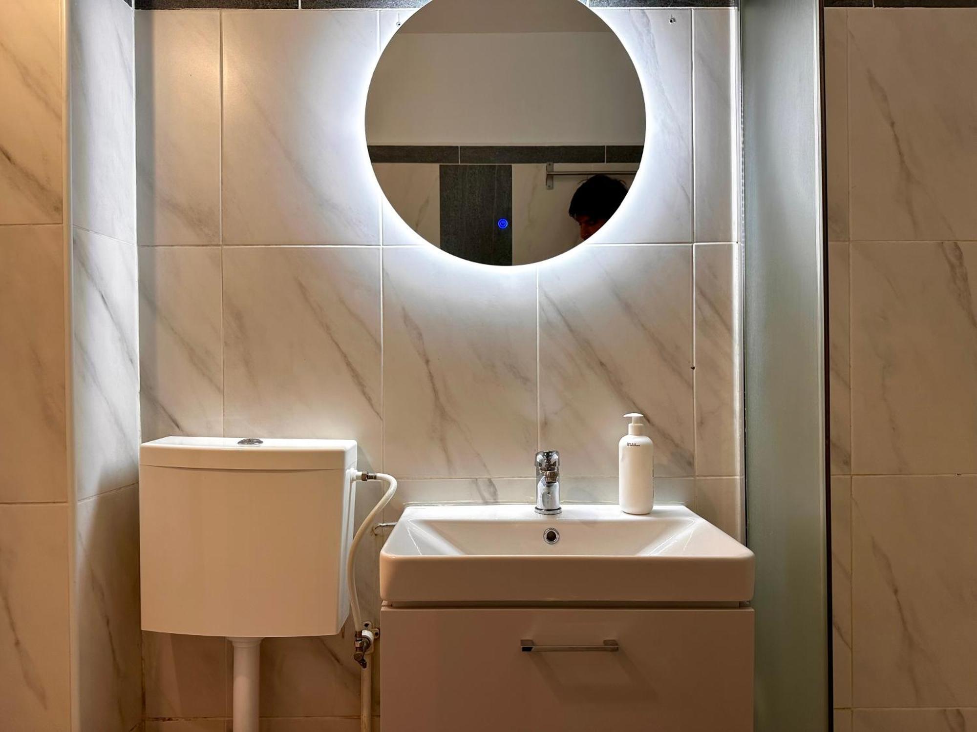 Spacious Zen, Smart Tv, Fully Equipped Kitchen, 70 Mp, Tichete De Vacanta, Late Check-Out Available Бухарест Экстерьер фото